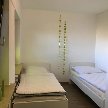 Emotion Zentrumsnah Fuer Bis Zu 6 Personen Apartment *