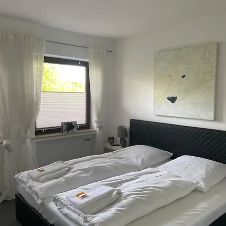 Emotion Zentrumsnah Fuer Bis Zu 6 Personen *